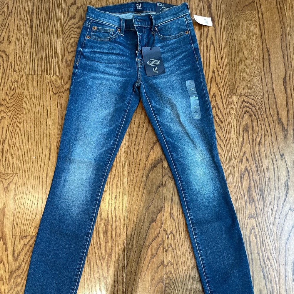 NWT Gap True Skinny Jeans
